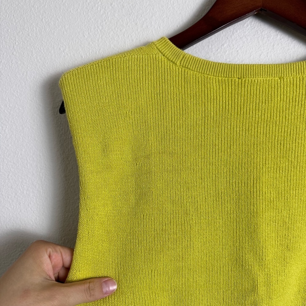 Express yellow neon shoulder pad knit vest sweater size xs - Picture 6 of 7